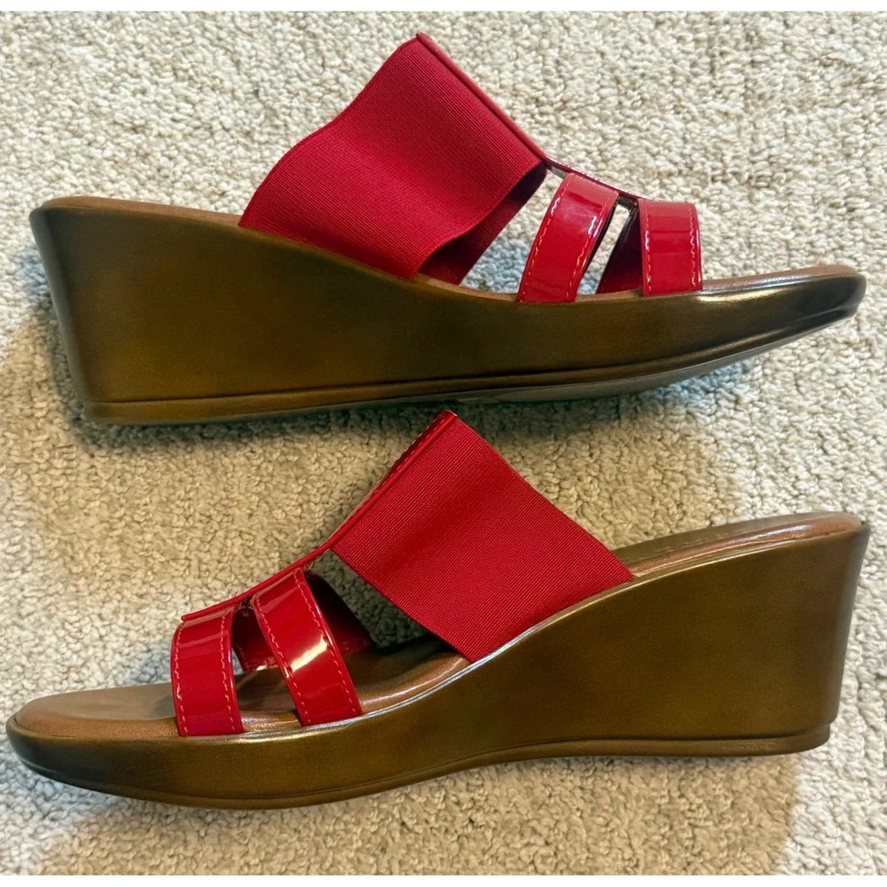 Italian Shoemakers Wedge Sandals Womens 8.5 Red Good Elastic Patent Slide Italy
